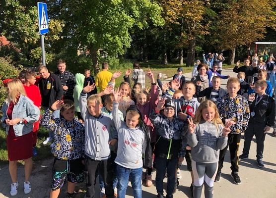 Grafika 3: Sprzątanie świata