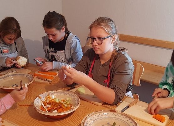 Grafika 5: Hej, przygodo!