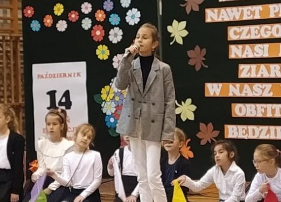 Grafika 1: Dzień Edukacji Narodowej