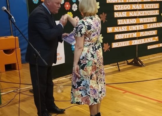 Grafika 20: Dzień Edukacji Narodowej