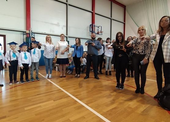 Grafika 8: Pasowanie pierwszoklasistów