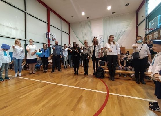 Grafika 9: Pasowanie pierwszoklasistów