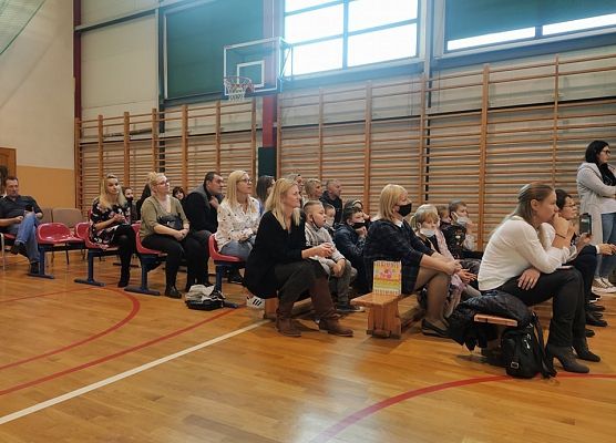 Grafika 27: Pasowanie pierwszoklasistów