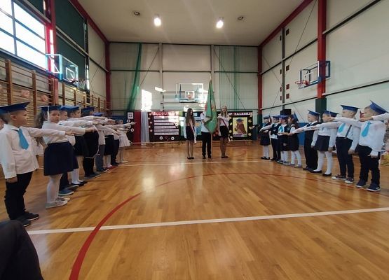 Grafika 6: Pasowanie pierwszoklasistów