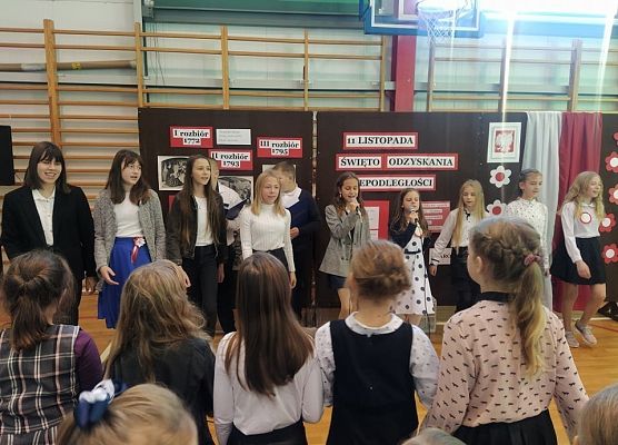 Grafika 2: Droga do niepodległości