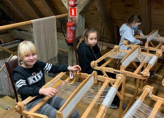 Grafika 2: W Muzeum Kultury Ludowej w Swołowie