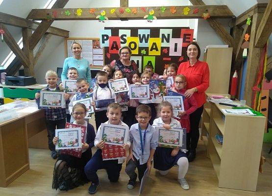 Grafika 8: Pasowanie na Świetliczaka