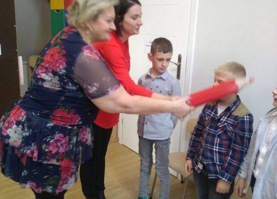 Grafika 10: Pasowanie na Świetliczaka