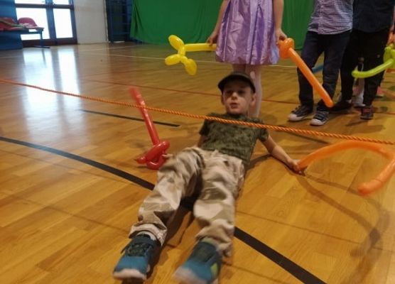 Grafika 12: Andrzejkowe wygibasy w młodszych klasach