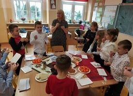 Grafika 6: Życzenia świąteczne