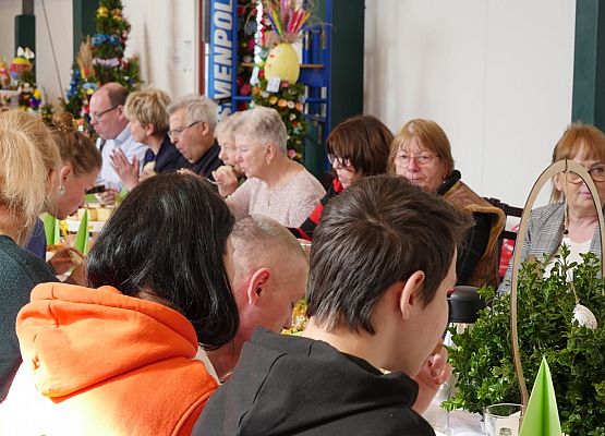 Grafika 15: Wielkanocne spotkanie