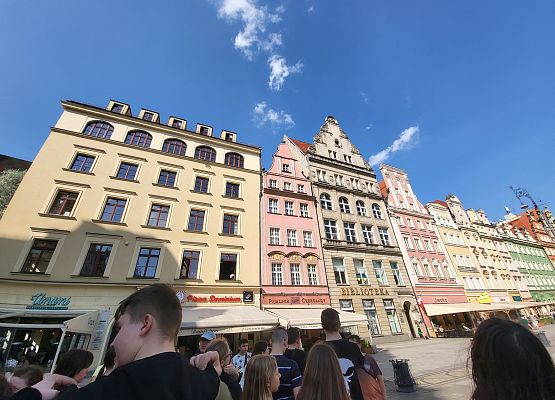 Grafika 12: W stolicy Dolnego Śląska