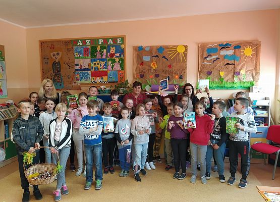 Grafika 1: Czytam i buduję