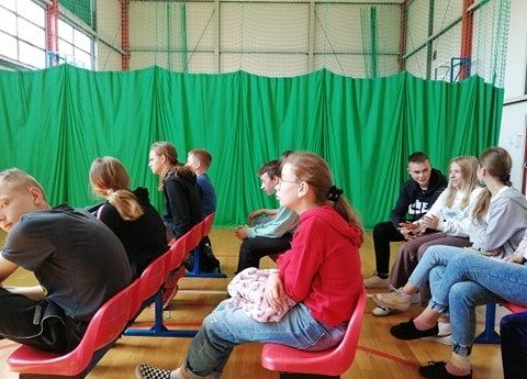 Grafika 4: Nie bądźmy obojętni