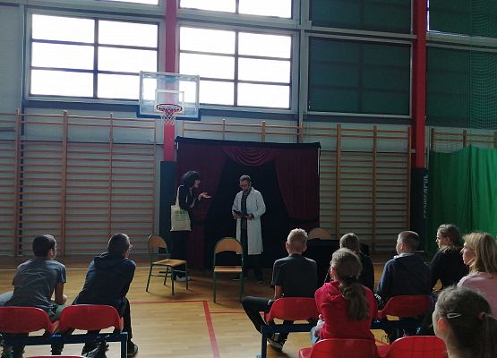 Grafika 6: Nie bądźmy obojętni