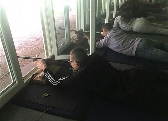 Grafika 4: Na strzelnicy