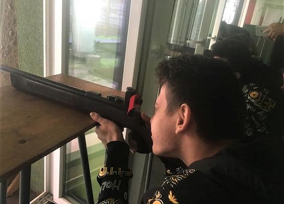 Grafika 6: Na strzelnicy