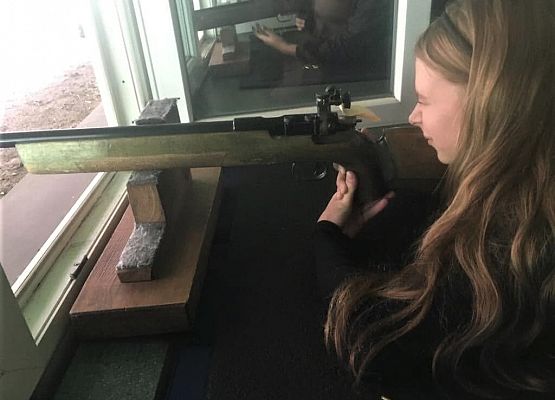 Grafika 5: Na strzelnicy