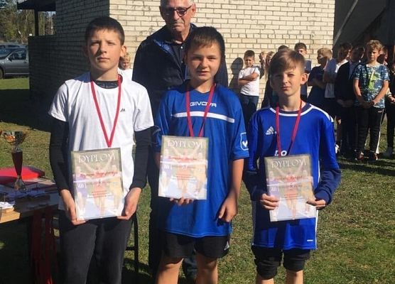 Grafika 3: Drużynowe Biegi Przełajowe