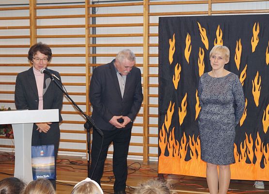 Grafika 11: Dzień Edukacji Narodowej