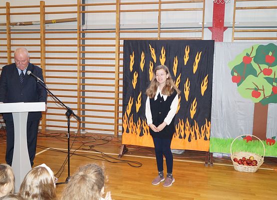 Grafika 6: Dzień Edukacji Narodowej