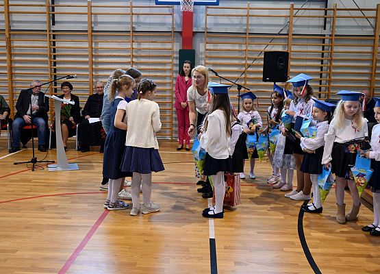 Grafika 19: Ślubowanie pierwszoklasistów