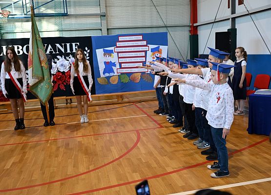 Grafika 14: Ślubowanie pierwszoklasistów