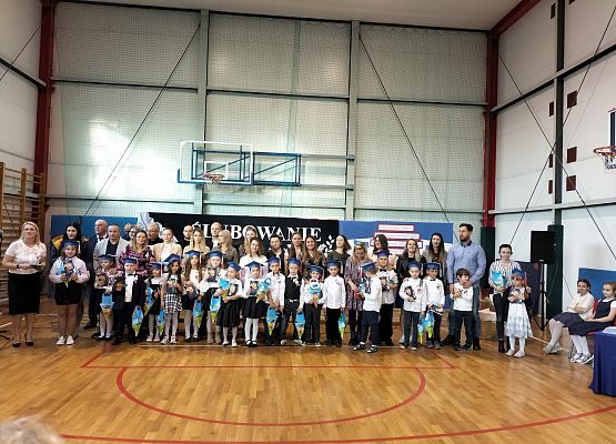 Grafika 9: Ślubowanie pierwszoklasistów