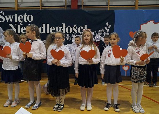 Grafika 3: W patriotycznym nastroju