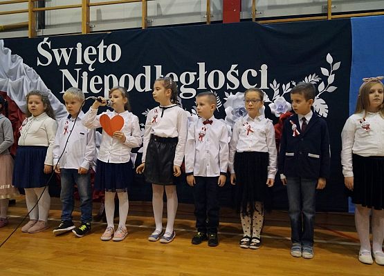 Grafika 6: W patriotycznym nastroju