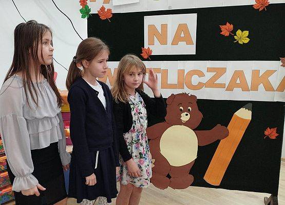 Grafika 5: Pasowanie na Świetliczaka