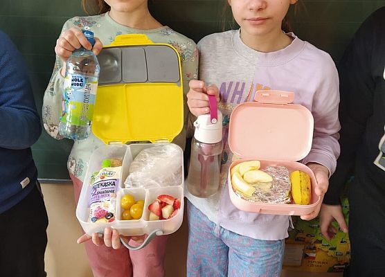 Grafika 3: " Trzymaj Formę"