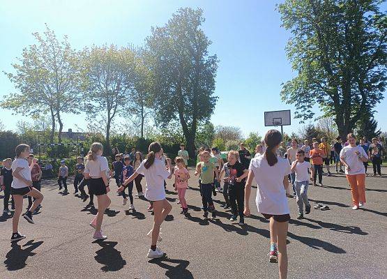 Grafika 4: Program " Trzymaj Formę"