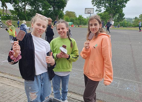 Grafika 4: Dzień Dziecka na kolorowo