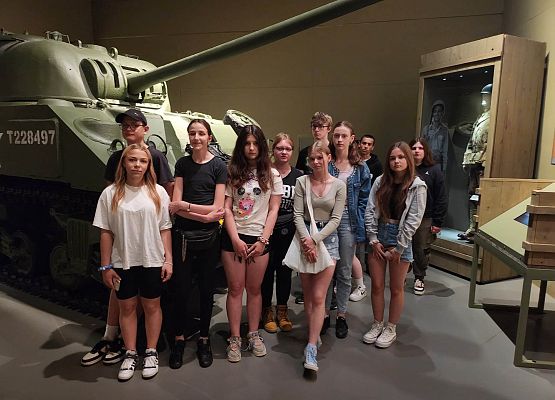 Grafika 3: Ósmoklasiści na wycieczce w Gdańsku