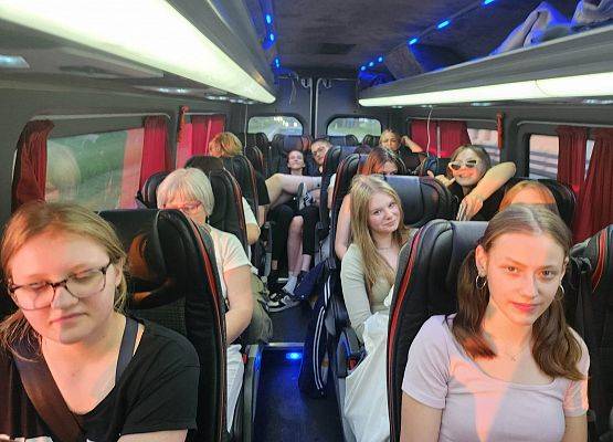 Grafika 1: Ósmoklasiści na wycieczce w Gdańsku