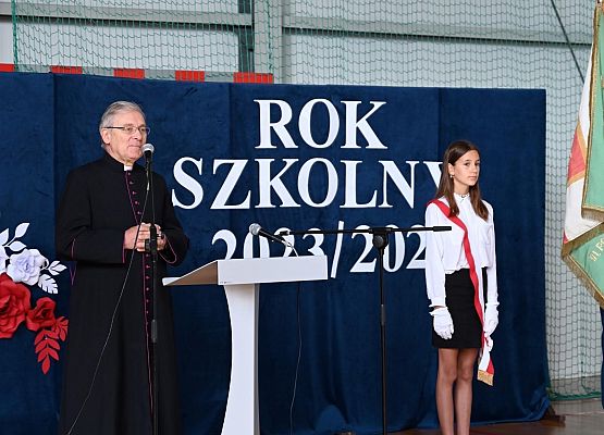 Grafika 6: Witaj szkoło!