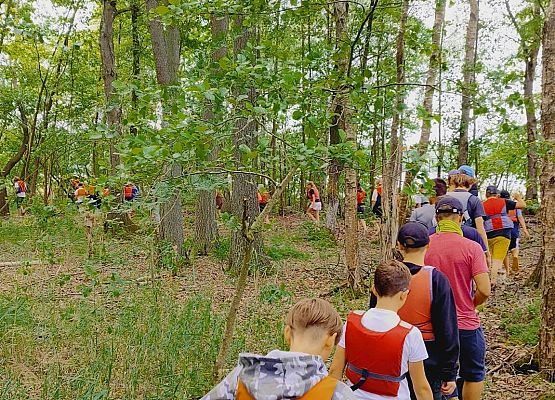 Grafika 10: Wyjazdy nad Jezioro Bobięcińskie w okresie wakacji w ramach realizacji przedsięwzięcia strategicznego ,,Pomorskie Żagle Wiedzy"