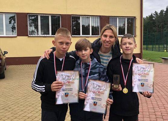 Grafika 11: Gminna Olimpiada Młodzieży Szkół Podstawowych w biegach przełajowych