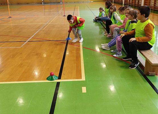 Grafika 5: OLIMPIADA SPORTOWA UCZNIÓW SZKÓŁ PODSTAWOWYCH GMINY USTKA