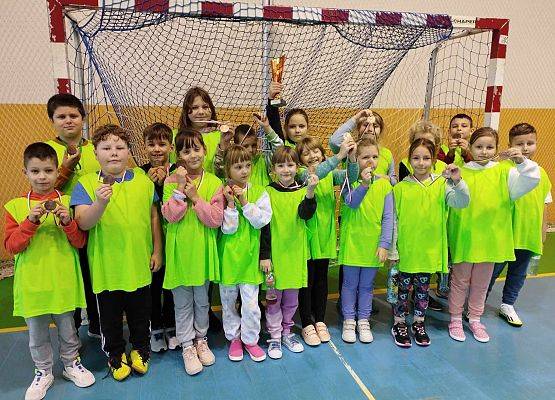 Grafika 1: OLIMPIADA SPORTOWA UCZNIÓW SZKÓŁ PODSTAWOWYCH GMINY USTKA