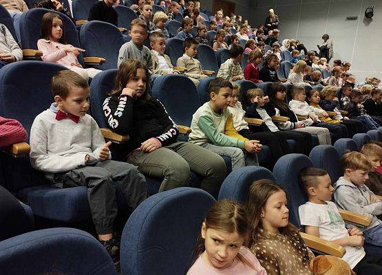 Grafika 5: Musical pt. ,,Królowa Śniegu"