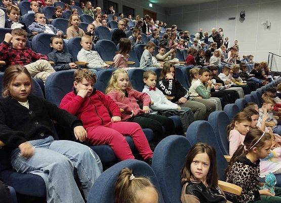 Grafika 4: Musical pt. ,,Królowa Śniegu"