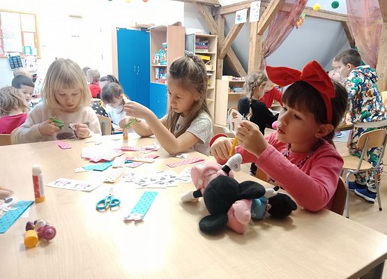 Grafika 11: Dni Myszki Miki