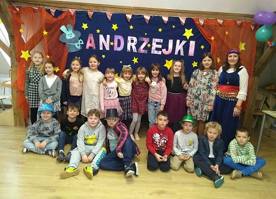 Grafika 15: Andrzejkowe wróżby