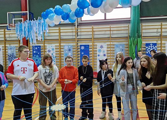 Grafika 4: BAL KARNAWAŁOWY 2024