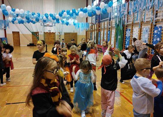 Grafika 5: BAL KARNAWAŁOWY 2024