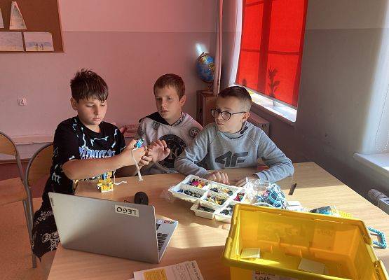 Grafika 3: Program robotyczny na bazie klocków Lego Education Spike Prime