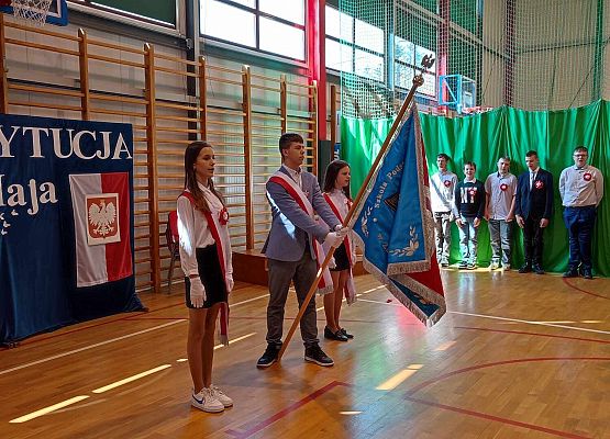 Grafika 9: Święto Konstytucji 3 Maja - pierwszej konstytucji w Europie