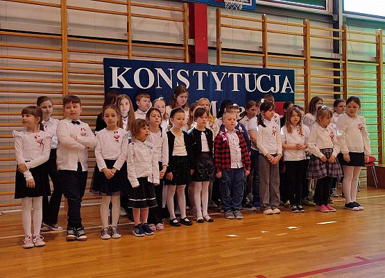 Grafika 4: Święto Konstytucji 3 Maja - pierwszej konstytucji w Europie